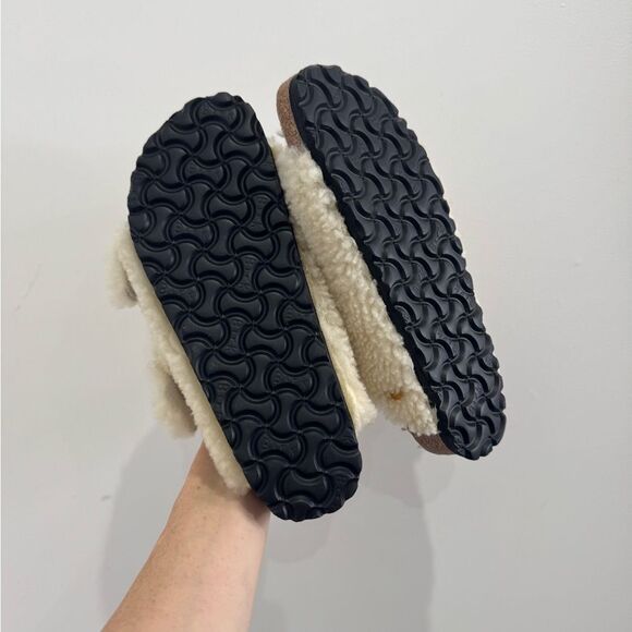 NWT BIRKENSTOCK Birkenstock Arizona Big Buckle Shearling Teddy in Eggshell - Picture 9 of 11